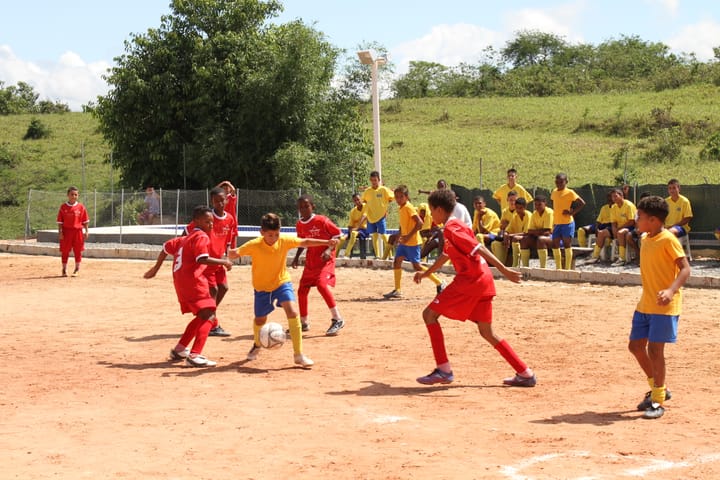 Brasilien, Fußballschule 'amor as criancas' in Itaborai (abgeschlossen)