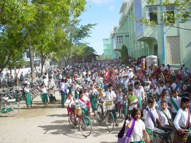 Myanmar, Phaung Daw Oo Klosterschule in Mandalay (abgeschlossen)